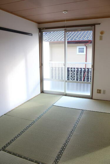 その他部屋・スペース　(1)和室６帖