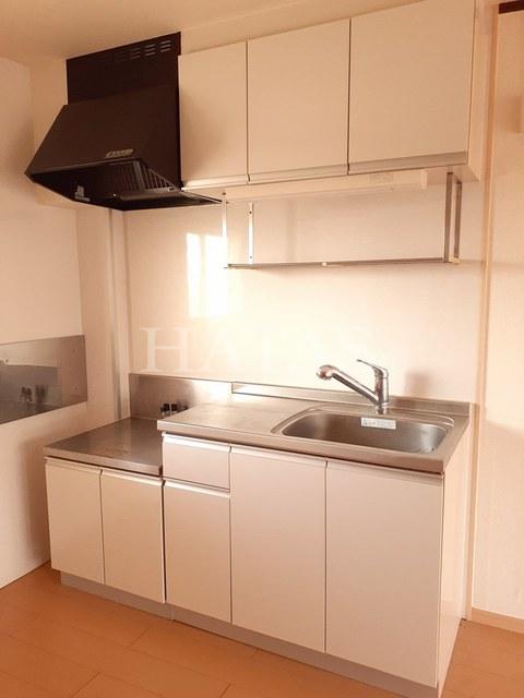 キッチン　同物件別部屋