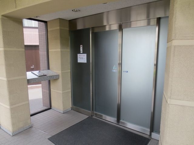 セキュリティ　★安心のオートロック完備★