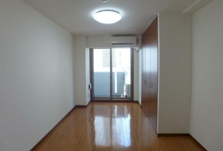 居室・リビング　☆明るいリビング☆