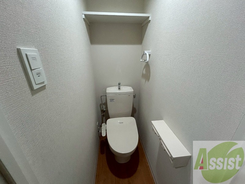 トイレ　こちらはトイレです。清潔感があり、安心して使用できます。