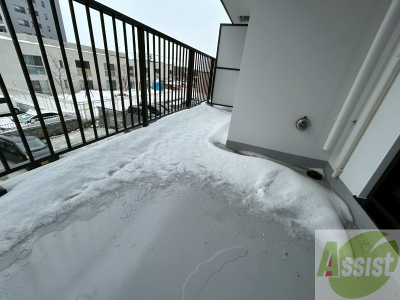 バルコニー　バルコニーが付いていますので一息ついてみてはいかがですか。