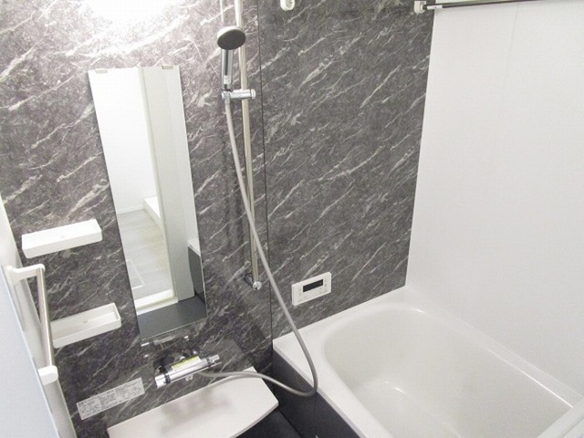 バス・シャワールーム　浴室