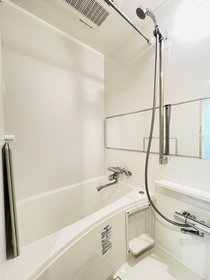 バス・シャワールーム　バスルーム