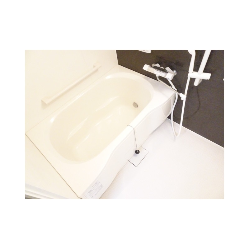 バス・シャワールーム　追い焚き機能付きバス♪