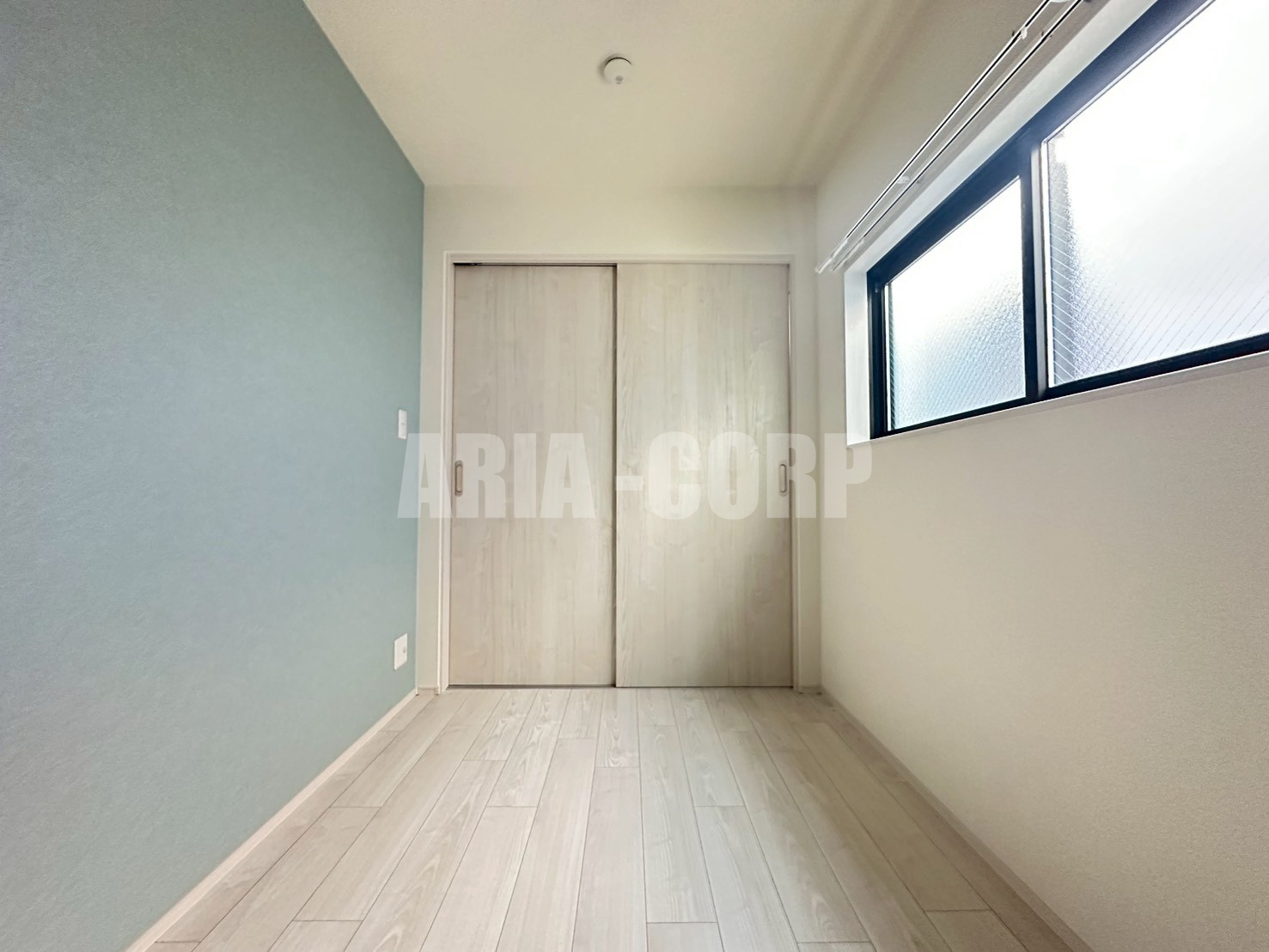 その他部屋・スペース　ベッドを置いても広さ十分ございます◎