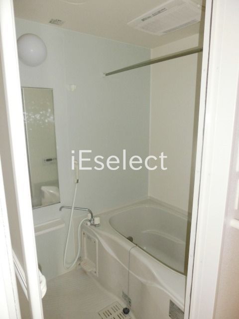 バス・シャワールーム　1日の疲れを癒すバスルームです