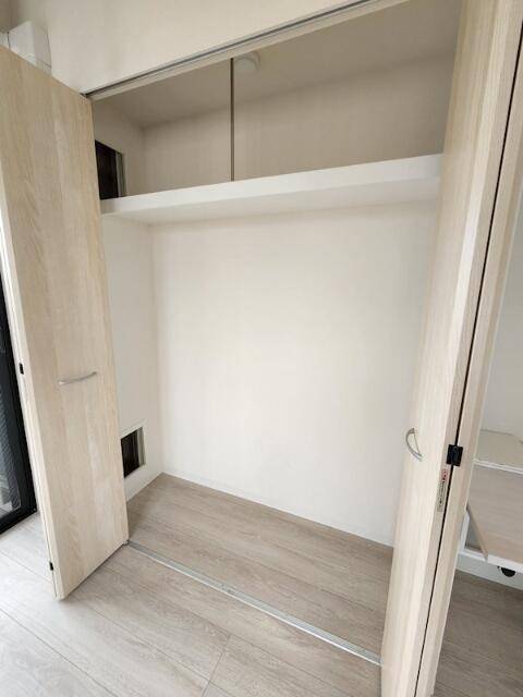収納　クローゼット付き