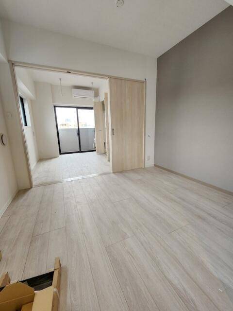 居室・リビング　フローリングです