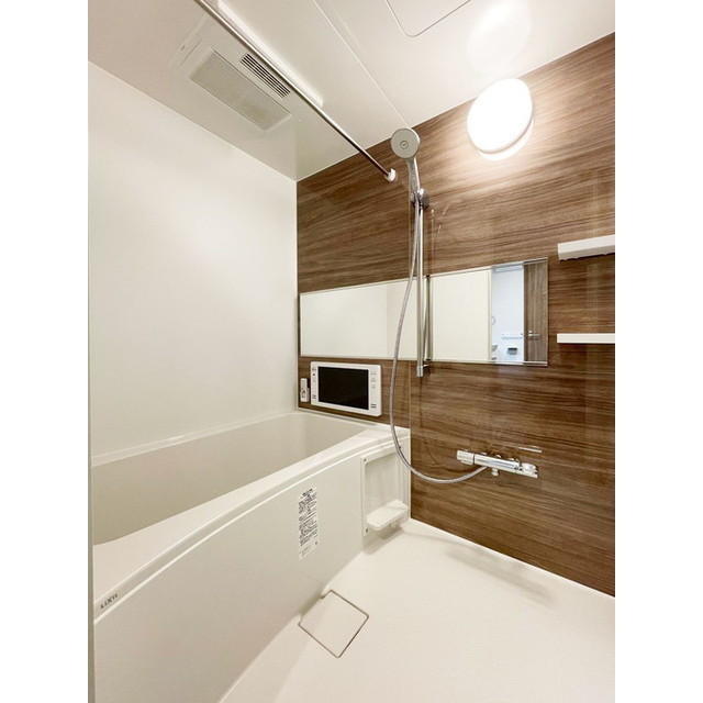 バス・シャワールーム　対象のお部屋の社員でない場合がございます。