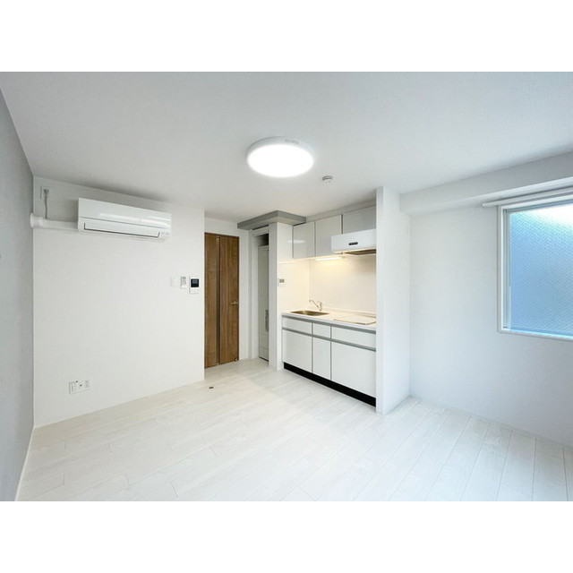 居室・リビング　対象のお部屋の社員でない場合がございます。