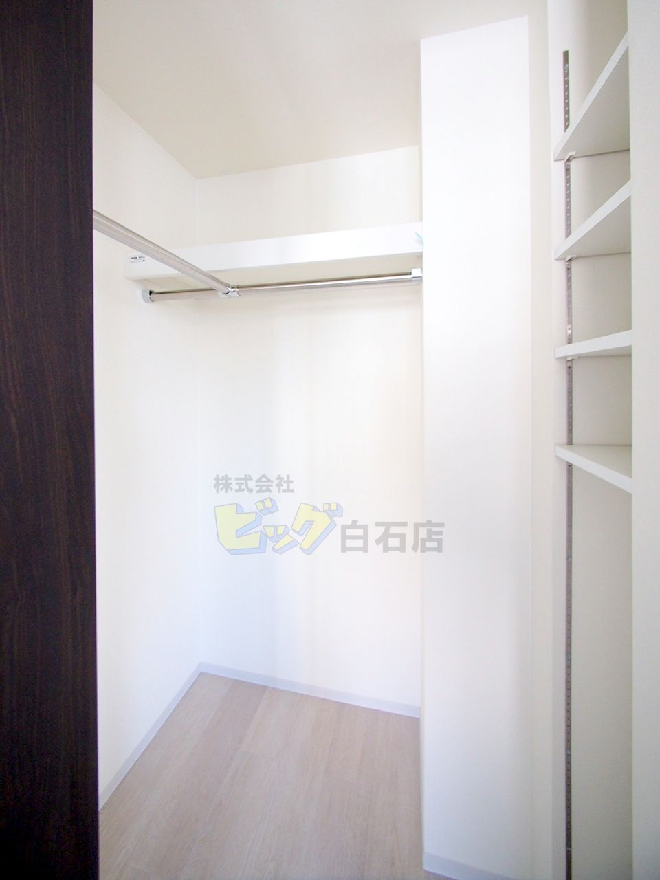 収納　広々ウォークインクローゼット完備しています♪