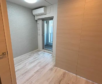 居室・リビング　※別部屋の参考写真です。