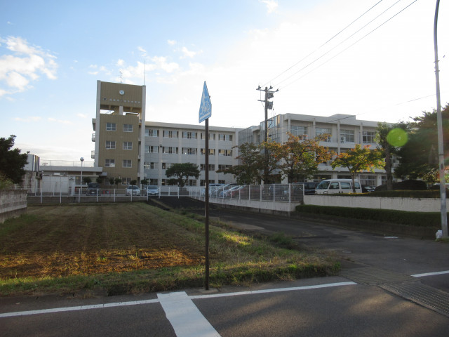 中学校　福島市立信夫中学校（中学校）まで1090m