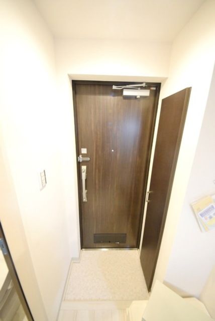 玄関　★靴箱付きの玄関です★