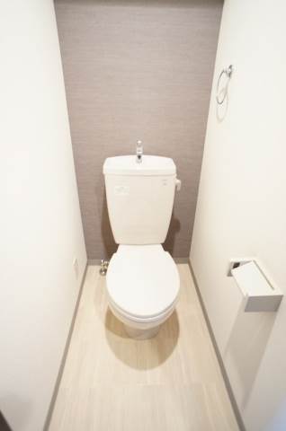 トイレ　別号室