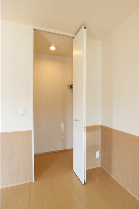 収納　ウォークインクローゼット