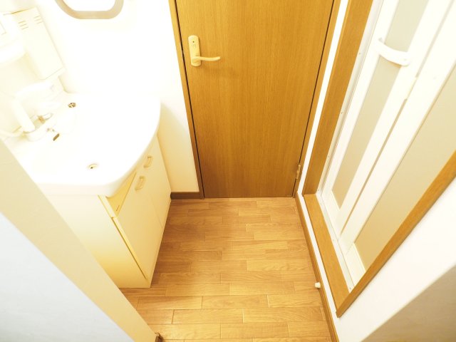 洗面設備　参考写真　同物件同間取りのお部屋の写真です