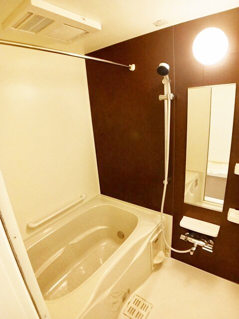 バス・シャワールーム　★追い炊き機能付き★