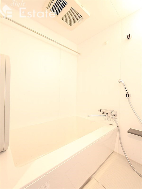 バス・シャワールーム　バスルーム