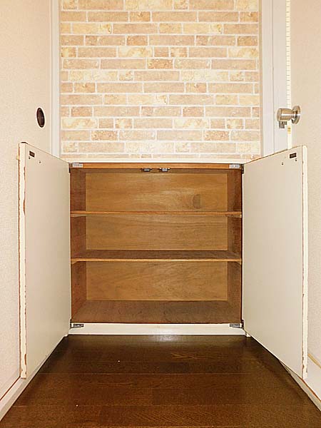 玄関　玄関廊下にシューズボックス完備！