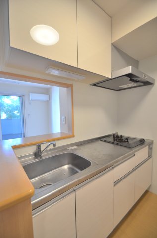 キッチン　※同号室別部屋参考写真になります。