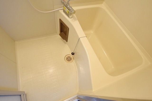 バス・シャワールーム　別部屋参考写真