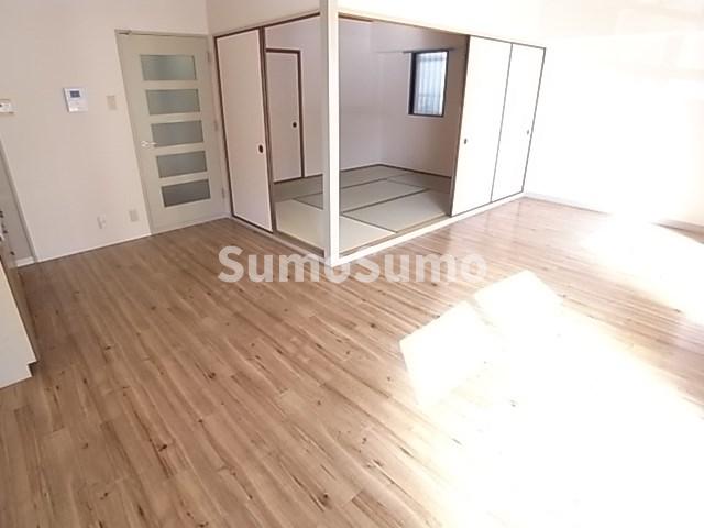 居室・リビング　ゆったりとした居間です