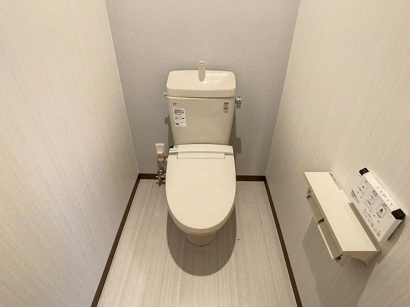 トイレ　トイレ