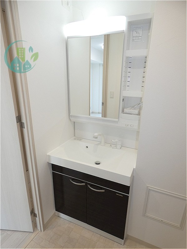 洗面設備　ソレイユ摩耶（ネット無料、レディースマンション）