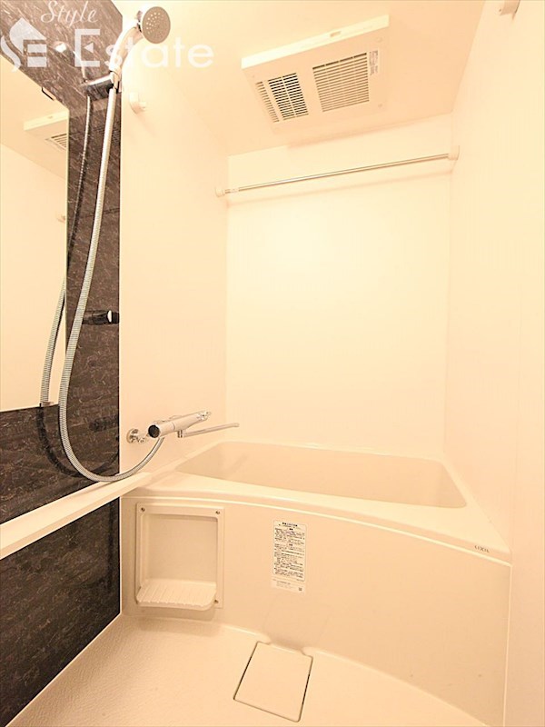 バス・シャワールーム　バスルーム