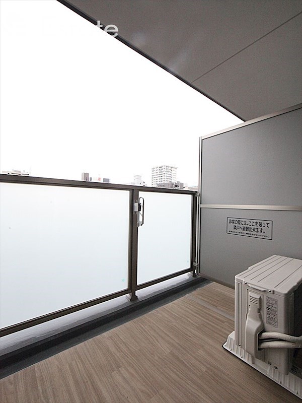 バルコニー　バルコニー