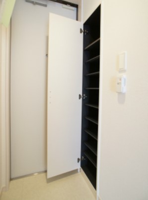 玄関　落ち着いた玄関です