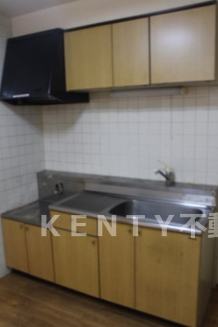 キッチン　コンパクトなキッチンで掃除もラクラク