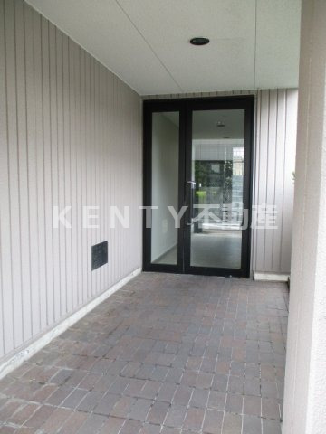 エントランス　建物の内部です