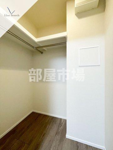収納　ウォークインクローゼット