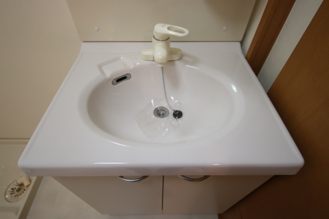 洗面設備　※別室の参考写真の為、現況優先です。