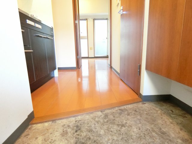 玄関　詳細は、RISUMO江坂本店→06-6155-7137まで♪