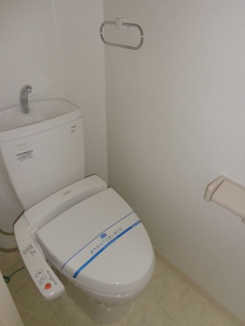 トイレ　バストイレ別