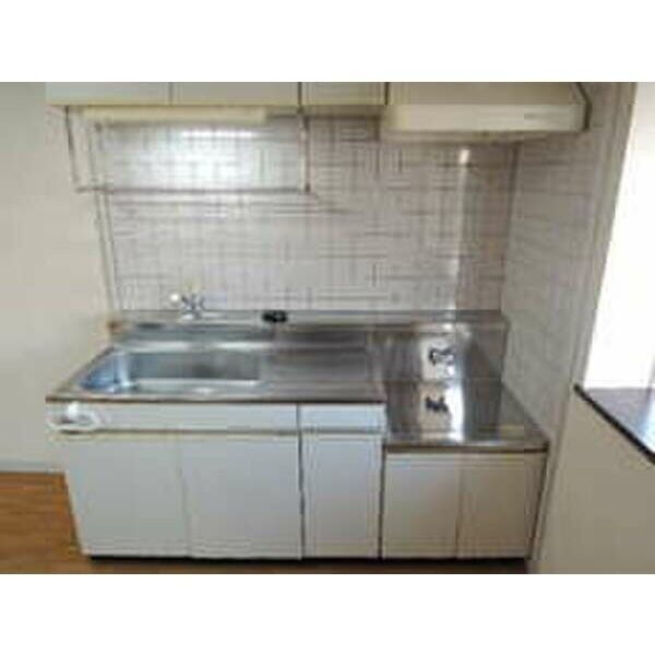 キッチン　※別部屋の参考写真です。現状優先となります。