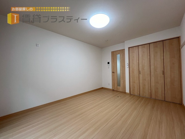 居室・リビング　使い勝手の良い間取りのお部屋です。