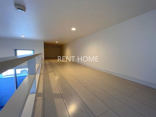 その他　広々ロフト付き