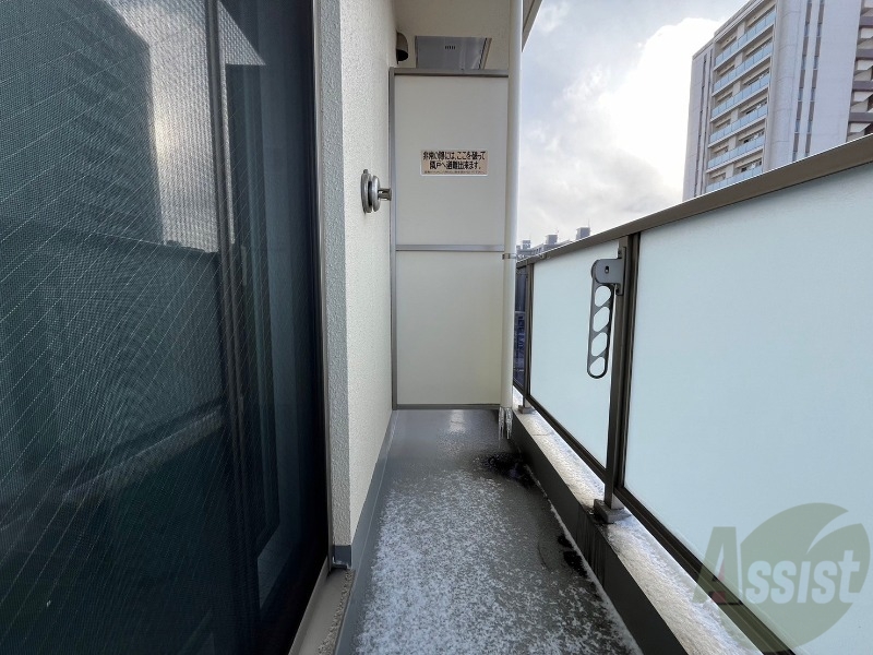 バルコニー　バルコニーです。洗濯物を干したり一息ついたりできますね！