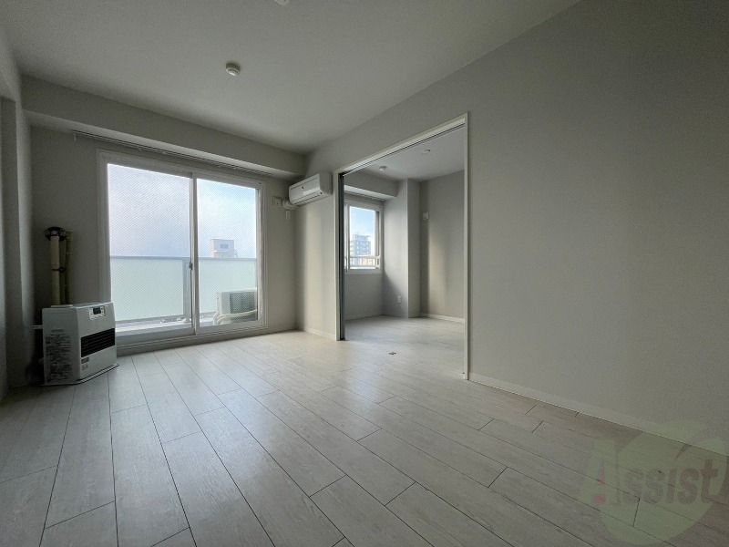 居室・リビング　広くてキレイなお部屋が広がっていて、充実した生活が送れそう。