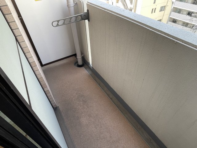 バルコニー　陽当たり良好なバルコニーです