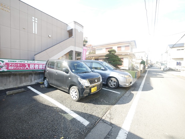 駐車場　★敷地内に駐車場がございます★