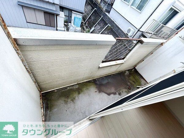 バルコニー　同シリーズ