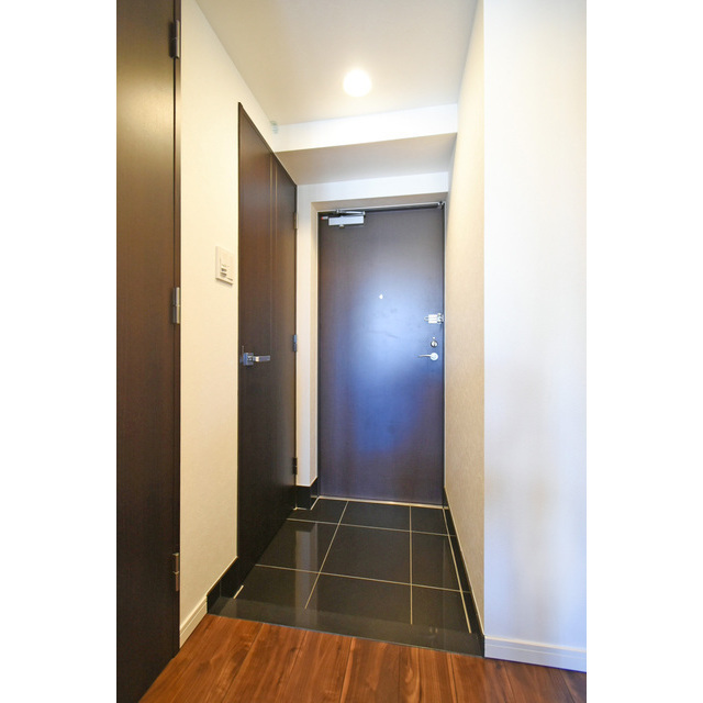 玄関　落ち着いた玄関です