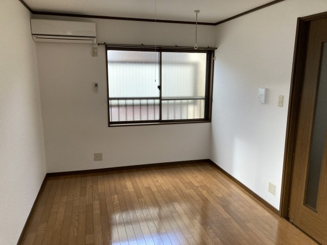 居室・リビング　他号室