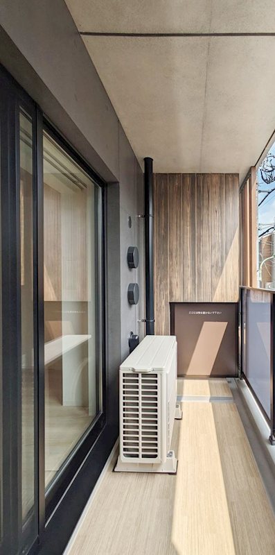 バルコニー　開放的で明るい空間を演出してくれるバルコニーです